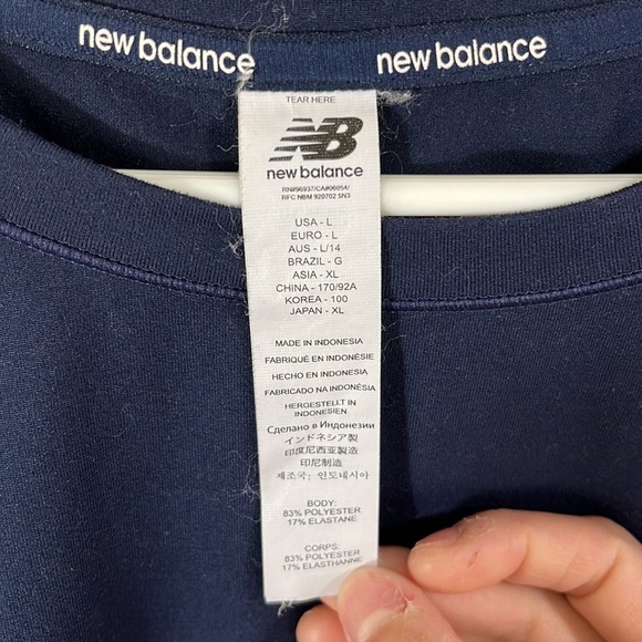 New Balance Women’s Running Reflective Long Sleeve Top - Picture 6 of 7